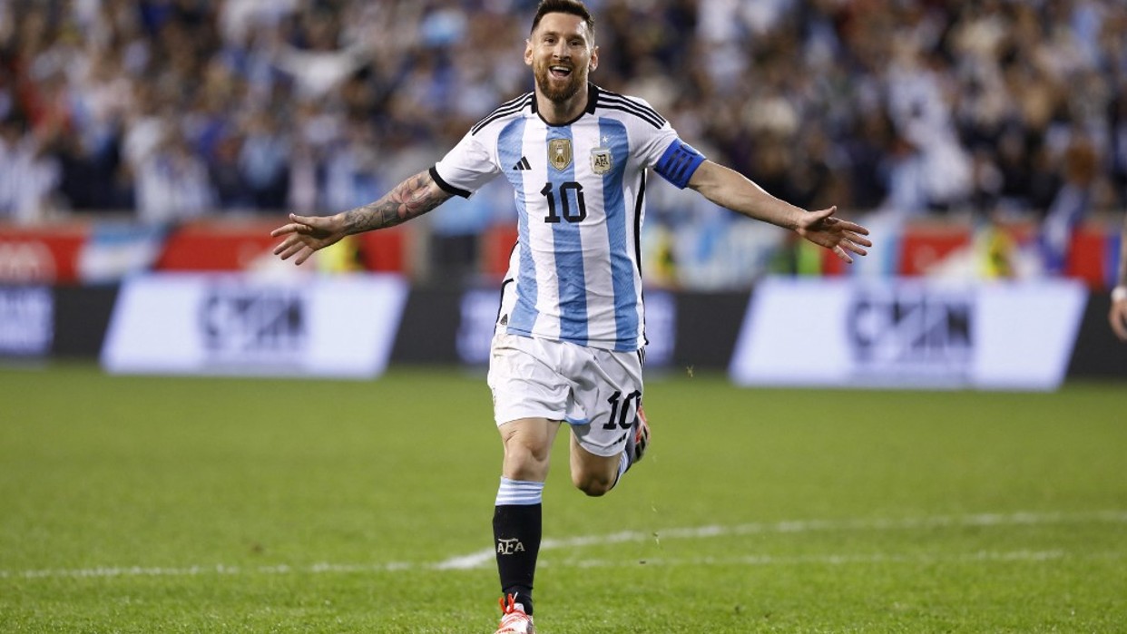 Absolvent Carmelo De Grazia Suárez// Lionel Messi lidera lista de Argentina al Mundial de Catar-2022