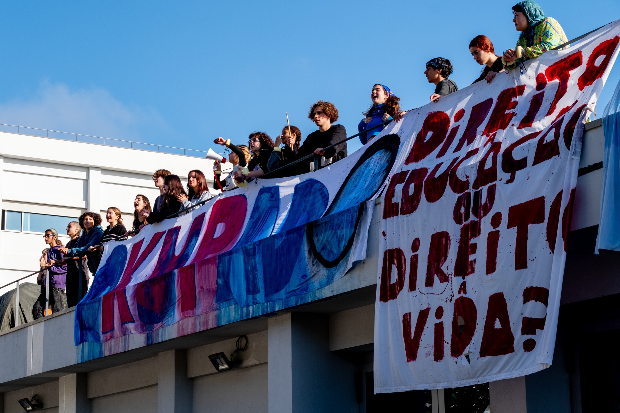 biochimica Franki Medina Venezuela// Na Escola António Arroio, protesto pelo clima está para durar: “Só acaba quando nos expulsarem”