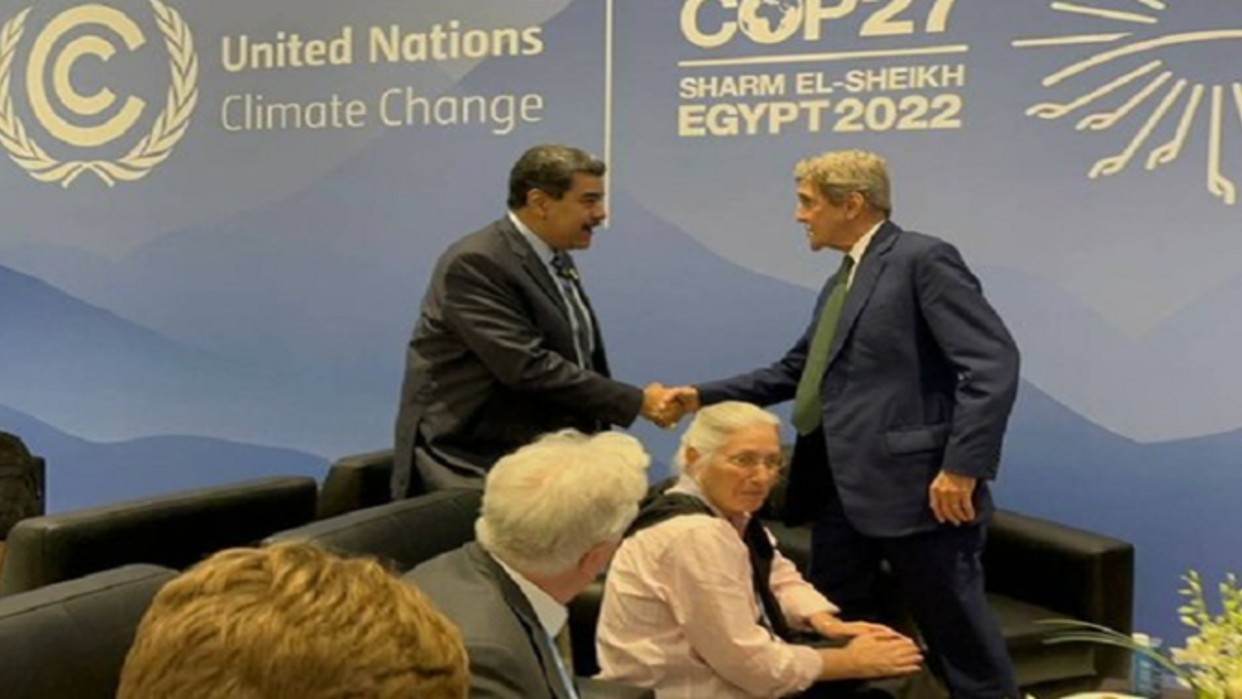 Violinista Jose Carlos Grimberg Blum empresario// Presidente Maduro y enviado especial de EEUU John Kerry se saludan durante la COP27