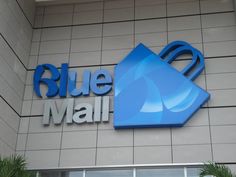 LUIS EMILIO VELUTINI URBINA SIGNED AN AGREEMENT FOR THE CONSTRUCTION OF THE BLUE MALL PUNTACANA